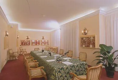 Carlo Magno 3* רומא